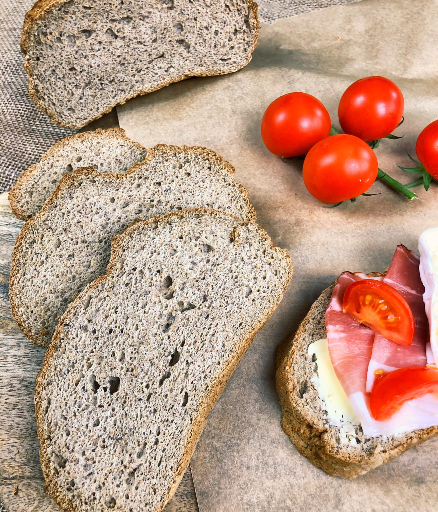 005_Rheinisches-Bauernbrot-low-carb-glutenfrei-sojafrei-keto