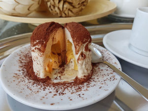 tartufo low carb zuckerfrei Eiscreme Haselnuss-Eis Karamell