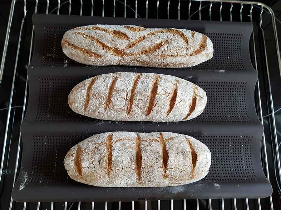 Lurch Flexiform Baguetteform 36x28,5cm 3fach braun mit feinmaschiger Netzstruktur