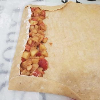 Rezept-Apfelstrudel-low-carb-glutenfrei-mit-Strudelteig-sojafrei-keto-mit-Bambusfaser