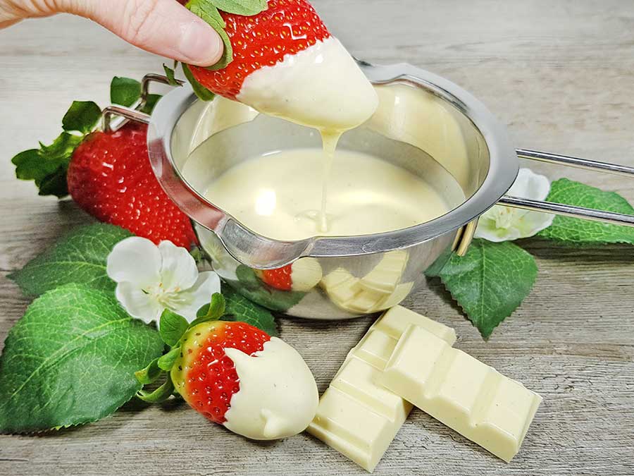 Schokoladenzauber-Joghurt-Quark-weisse-schokolade-low-carb-keto-zuckerfrei