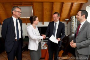 Dr. Almond Förderung Wissing Sommerreise Start Up Neubau