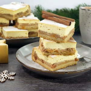 Rezept-Weihnachtlicher-Bratapfel-Kaesekuchen-mit-Stollenboden-zuckerfrei-xmas
