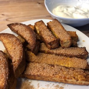 Rezept knusprige Brot-Sticks mit Vanille-Joghurt-Dip lowcarb glutenfrei kalorienarm