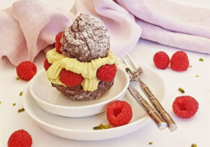 Rezept Schoko Brandteigkrapfen mit Nuketo Pistazien Creme lowcarb glutenfrei