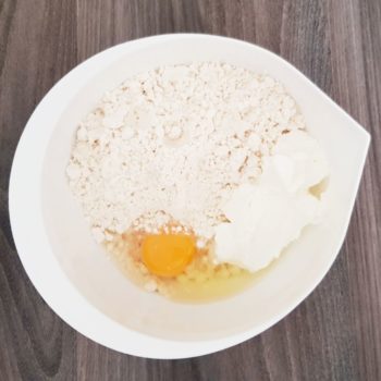 Rezept Mohn Quark Spätzle mit karamellisierten Aprikosen-Marillen lowcarb glutenfrei