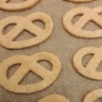 Rezept Knusprige Knabberbrezeln lowcarb glutenfrei keto