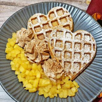 Rezept Lebkuchenwaffeln mit Nuketocreme & Karamelläpfel lowcarb keto glutenfrei