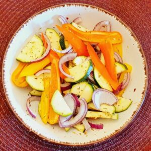 Gemüsepizza mit Hüttenkäse und Kollagen lowcarb keto glutenfrei