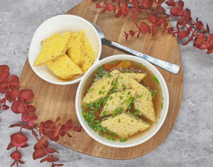 Rezept Kräuter Biskuit Schöberl als Suppeneinlage lowcarb keto glutenfrei