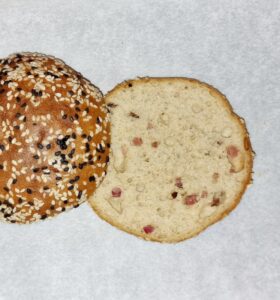 Rezept Broccoli Speck Käse Burger mit Brioche Speck Bun keto low-carb glutenfrei