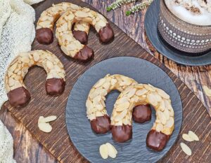 Rezept Mandelhörnchen low-carb keto glutenfrei