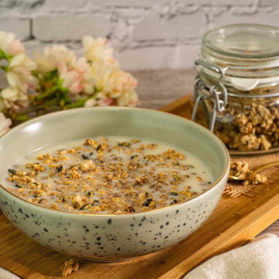 Mueslizauber-Pur-lowcarb-glutenfrei-Granola_zuckerfreies Knuspermuesli