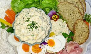 Rezept Ei Curry Aufstrich low-carb keto glutenfrei